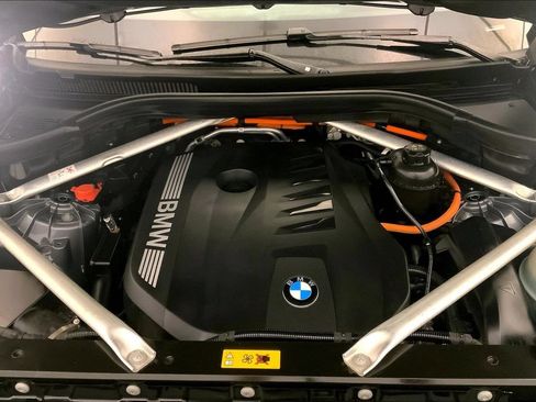 Certified 2024 BMW X5 xDrive50e w/ Executive Package AWD/4WD image 9