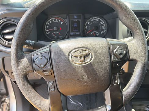 Used 2021 Toyota Tacoma SR RWD image 8