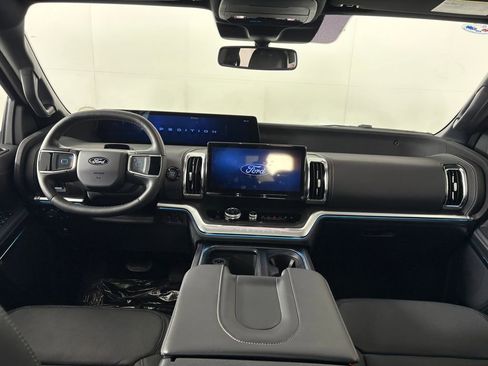New 2026 Ford Expedition Platinum AWD/4WD image 32
