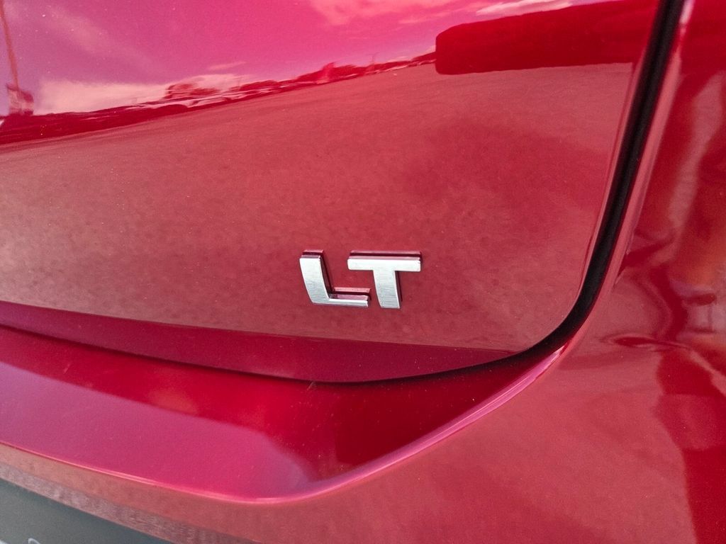 Used 2024 Chevrolet Equinox LT w/ LPO, Cargo Package FWD image 13