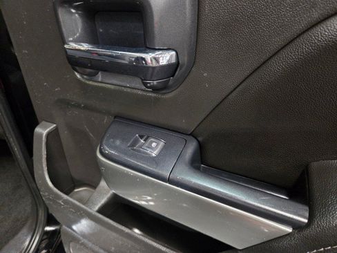 Used 2018 Chevrolet Silverado 1500 LT w/ LT Eassist Package image 36