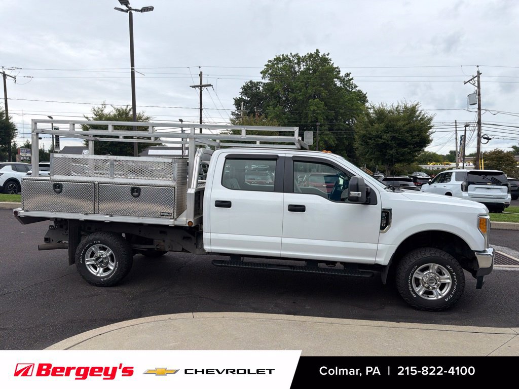 Used 2017 Ford F250 XL w/ Power Equipment Group AWD/4WD image 2