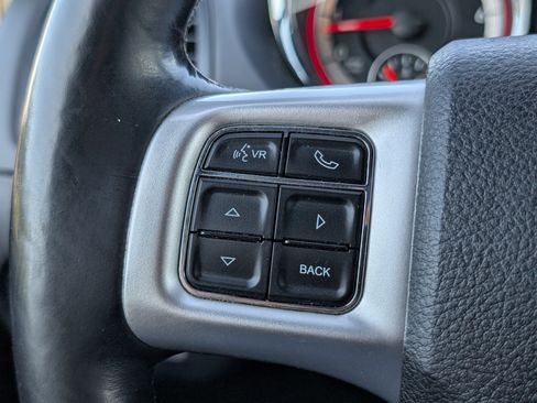 Used 2017 Dodge Grand Caravan GT image 24