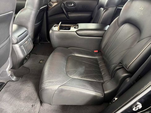 Used 2014 INFINITI QX80 2WD w/ Deluxe Touring Package image 21