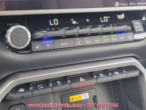 Used 2022 Toyota Tundra Platinum image 22