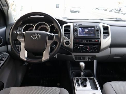 Used 2013 Toyota Tacoma 4x4 Double Cab w/ SR5 Pkg image 5