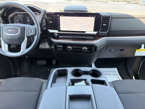 New 2026 GMC Sierra 1500 Elevation w/ X31 Off-Road Package AWD/4WD image 9