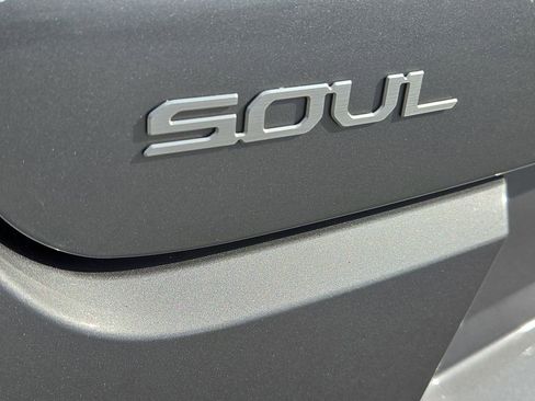 Certified 2024 Kia Soul S image 12