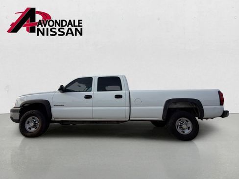 Used 2007 Chevrolet Silverado 2500 W/T w/ Skid Plate Package AWD/4WD image 3