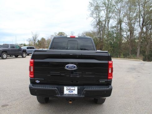 Used 2022 Ford F150 XLT w/ Equipment Group 302A High image 10