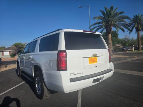 Used 2018 Chevrolet Suburban LT AWD/4WD image 8