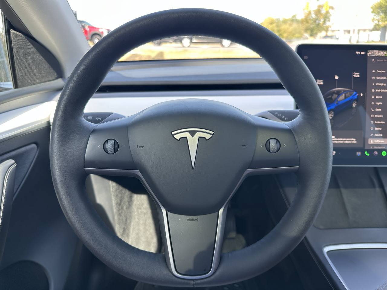 Used 2024 Tesla Model Y Long Range AWD/4WD image 38