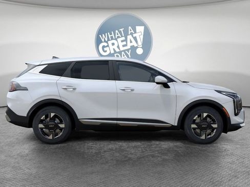 New 2026 Kia Sportage LX image 7