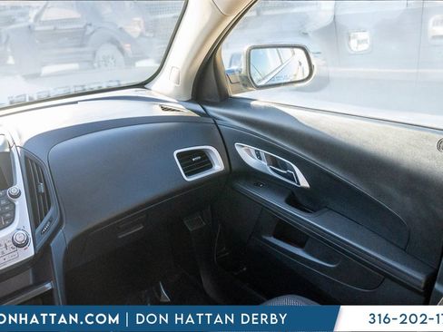 Used 2017 Chevrolet Equinox LT w/ Convenience Package image 14