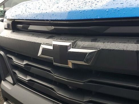 Used 2023 Chevrolet Colorado Trail Boss w/ Technology Package AWD/4WD image 4