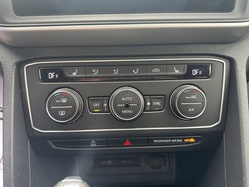 Used 2021 Volkswagen Atlas Cross Sport SE image 24