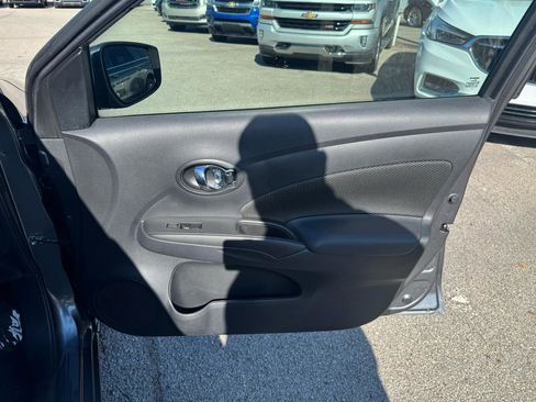 Used 2018 Nissan Versa SV image 17