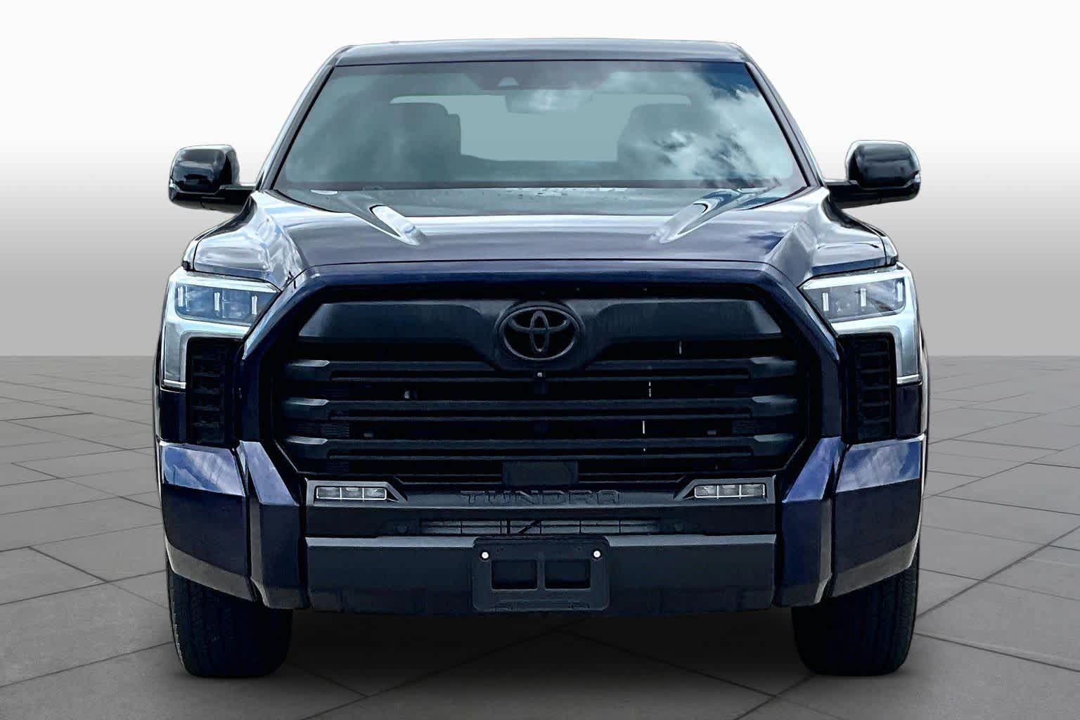 Used 2026 Toyota Tundra Limited AWD/4WD image 4