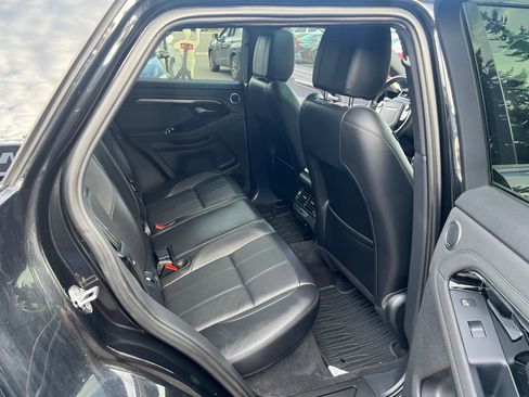 Used 2020 Land Rover Range Rover Evoque SE image 21