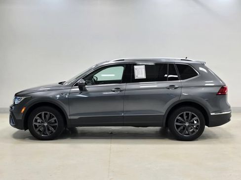 Used 2023 Volkswagen Tiguan SE FWD image 34