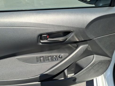 Used 2023 Toyota Corolla LE FWD image 12