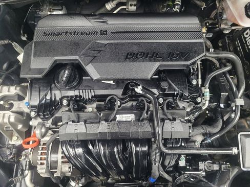 Used 2022 Hyundai Elantra SEL w/ Convenience Package FWD image 30