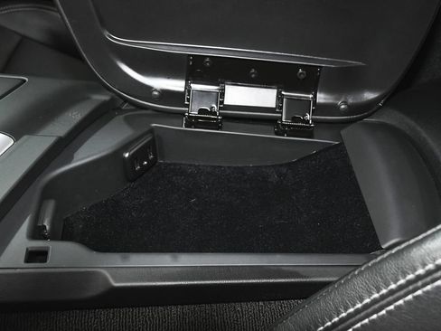 Used 2018 Chevrolet Corvette Grand Sport RWD image 42
