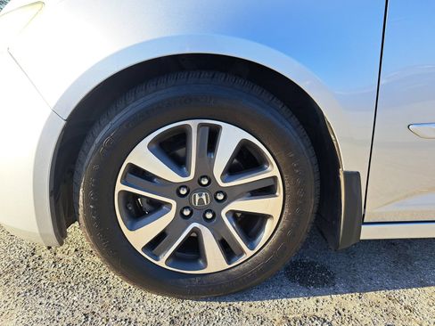 Used 2015 Honda Odyssey Touring image 11