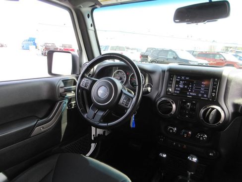 Used 2018 Jeep Wrangler Unlimited Sport S AWD/4WD image 20