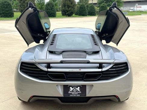Used 2012 McLaren MP4-12C Base image 33
