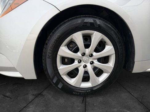 Used 2023 Toyota Corolla LE image 14