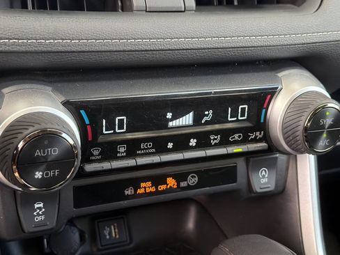 Used 2023 Toyota RAV4 XLE w/ Convenience Package FWD image 22