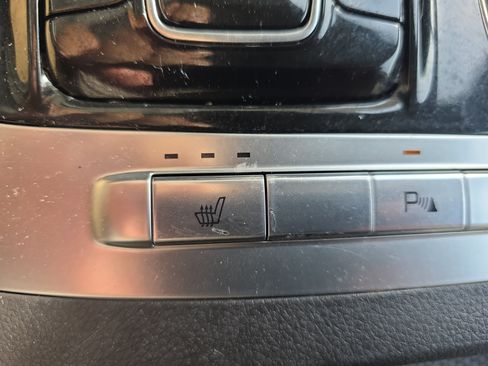 Certified 2024 Kia Carnival EX FWD image 21