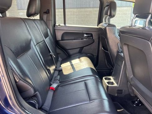 Used 2012 Jeep Liberty Sport AWD/4WD image 14