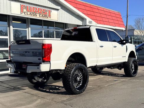 Used 2021 Ford F250 Platinum w/ FX4 Off-Road Package image 3