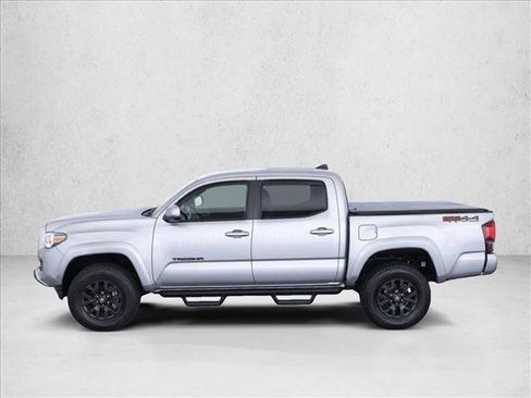 Used 2023 Toyota Tacoma SR5 w/ Technology Package AWD/4WD image 4