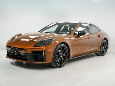 Certified 2025 Porsche Panamera 4 AWD/4WD image 1
