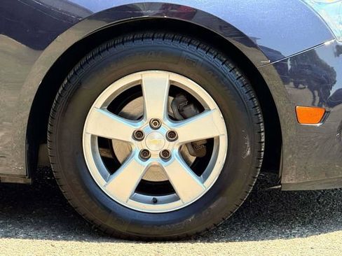 Used 2015 Chevrolet Cruze LT FWD image 9