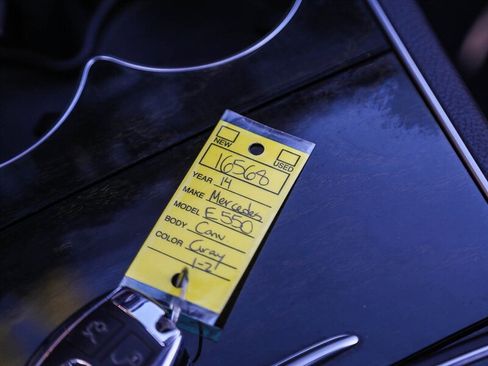 Used 2014 Mercedes-Benz E 550 Cabriolet image 40