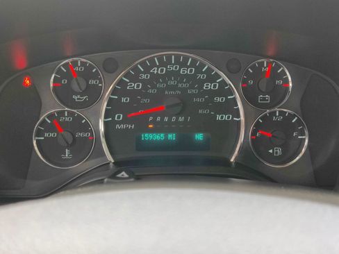 Used 2019 Chevrolet Express 2500 LT w/ LT Preferred Equipment Group image 14