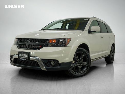Used 2019 Dodge Journey Crossroad image 1