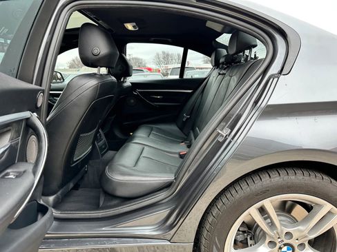 Used 2018 BMW 330i xDrive Sedan AWD/4WD image 17