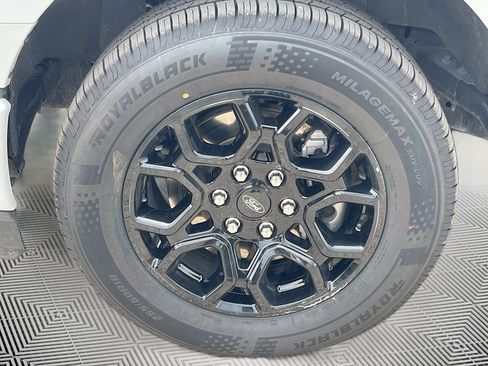 Used 2024 Ford F150 XLT w/ XLT Black Appearance Package RWD image 16