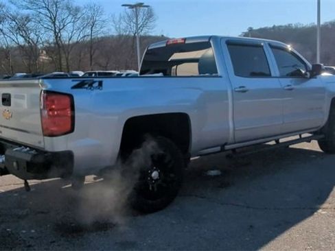 Certified 2018 Chevrolet Silverado 1500 LT w/ All Star Edition image 8