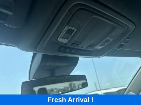 Used 2023 Chevrolet Silverado 1500 LT RWD image 8
