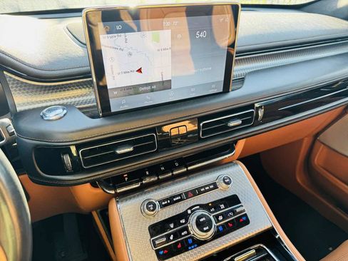 Used 2020 Lincoln Aviator Black Label w/ Dynamic Handling Package AWD/4WD image 29