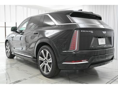 New 2026 Cadillac Escalade IQ Luxury 1 image 5