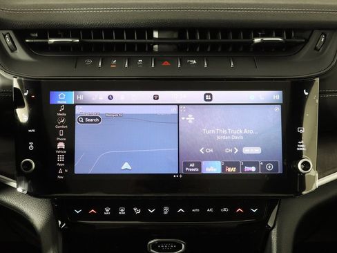 Used 2026 Jeep Grand Cherokee Limited w/ Limited Altitude Package AWD/4WD image 23