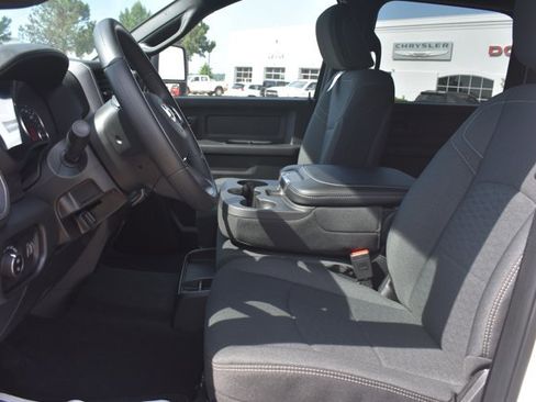 New 2026 RAM 2500 Tradesman AWD/4WD image 16