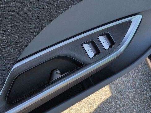 Used 2024 Lucid Air Pure image 15